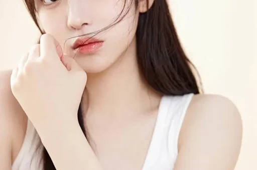 女儿们接连翻车、路人缘崩塌张伦硕终究是被自己的溺爱打脸了