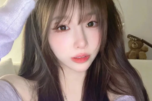 大瓜！美女空姐劝架被咬伤